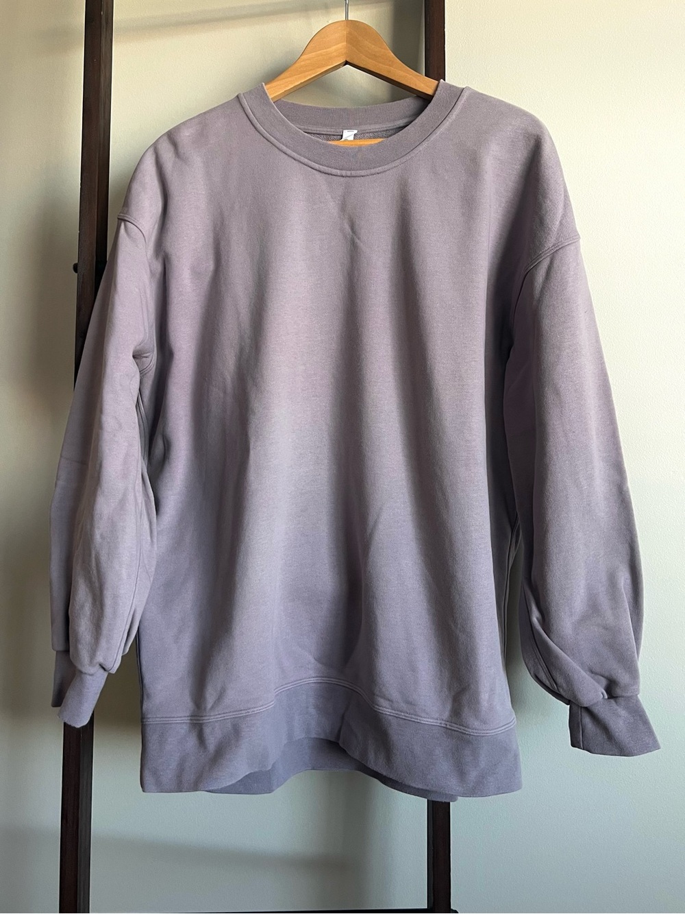 lululemon athletica Perfectly Oversized Dusty Mauve Crewneck Sweatshirt - Picture 2 of 6